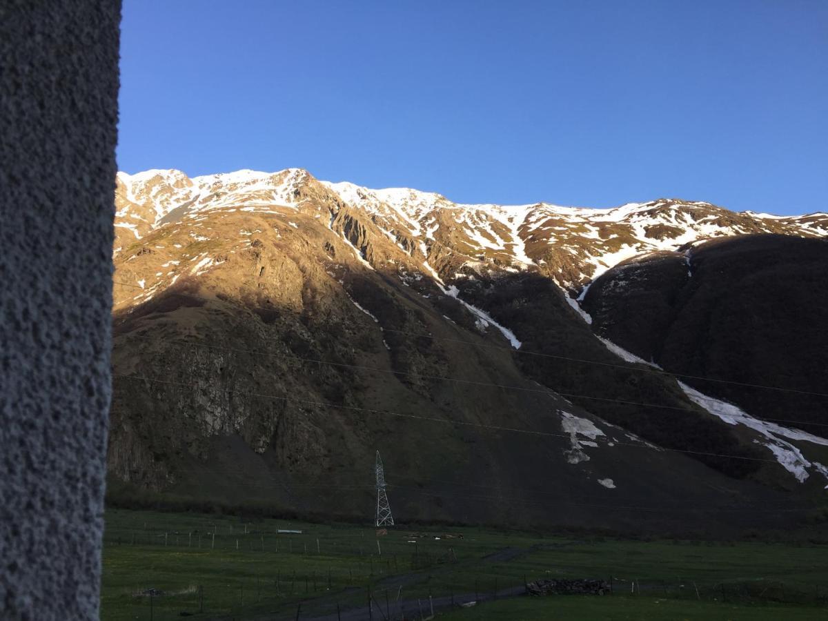 Arte In Kazbegi Stepantsminda Exterior foto