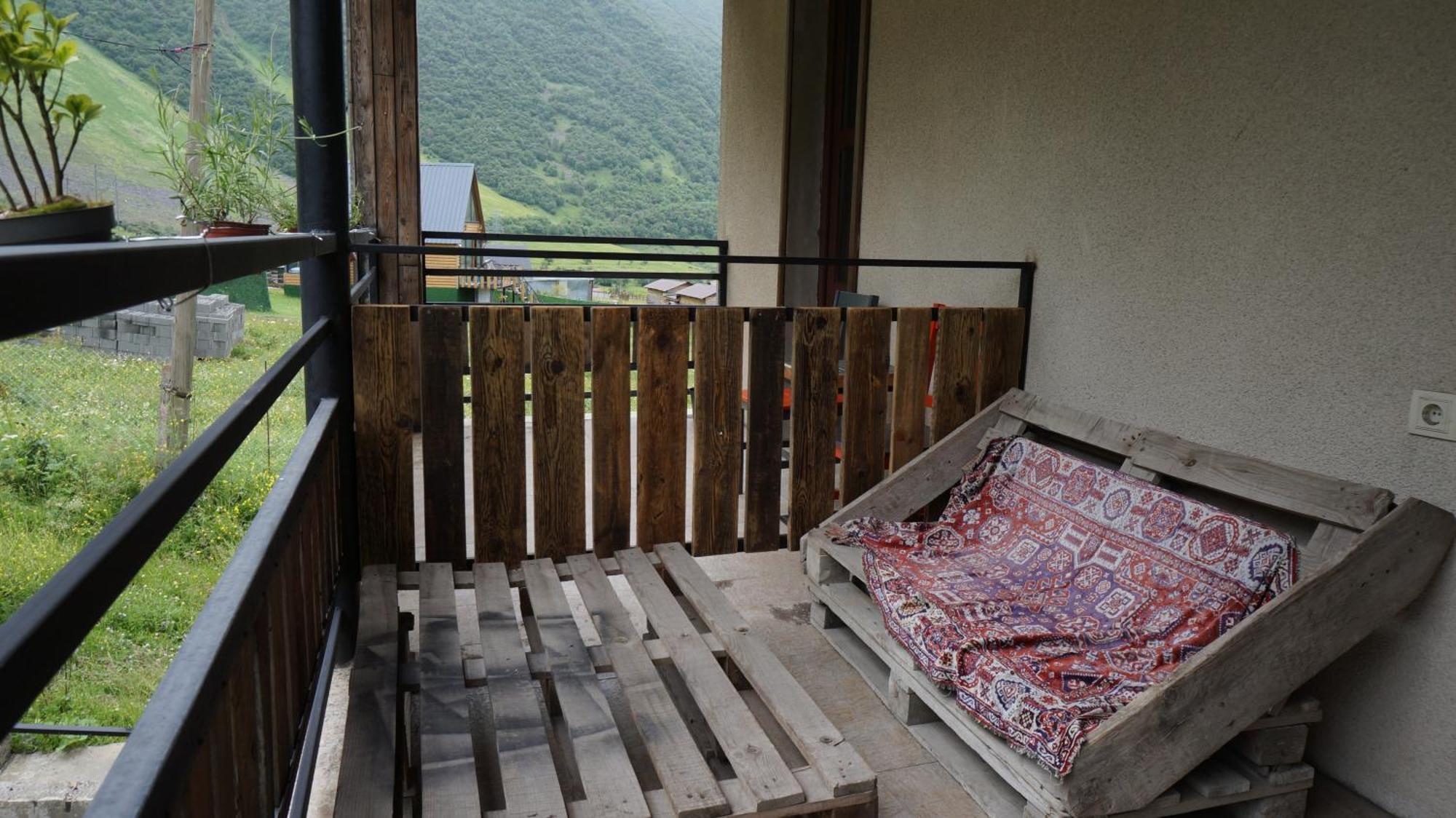 Arte In Kazbegi Stepantsminda Exterior foto