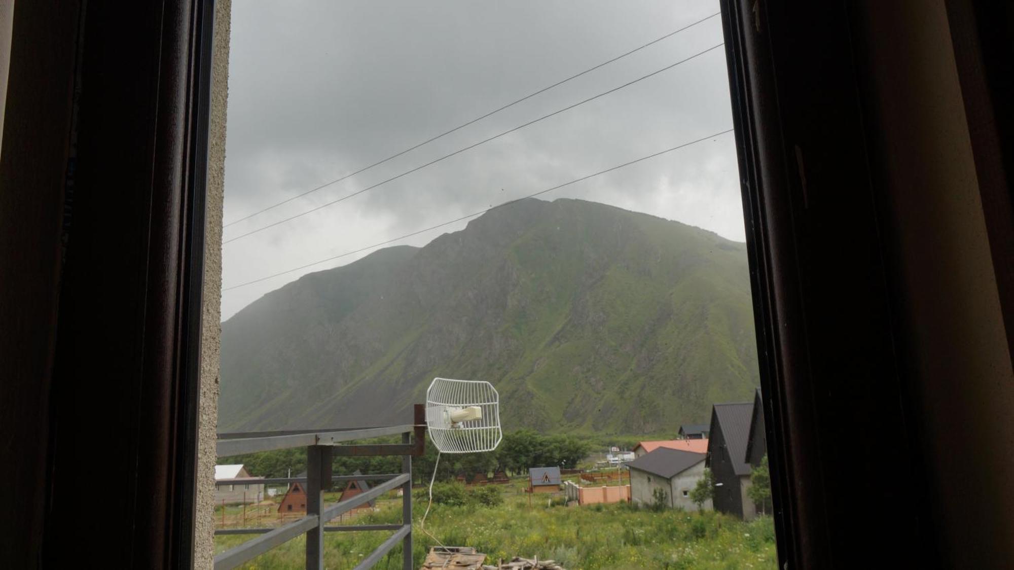 Arte In Kazbegi Stepantsminda Exterior foto