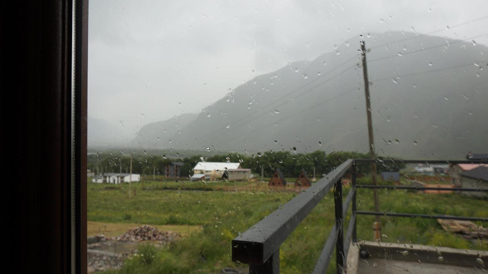 Arte In Kazbegi Stepantsminda Exterior foto