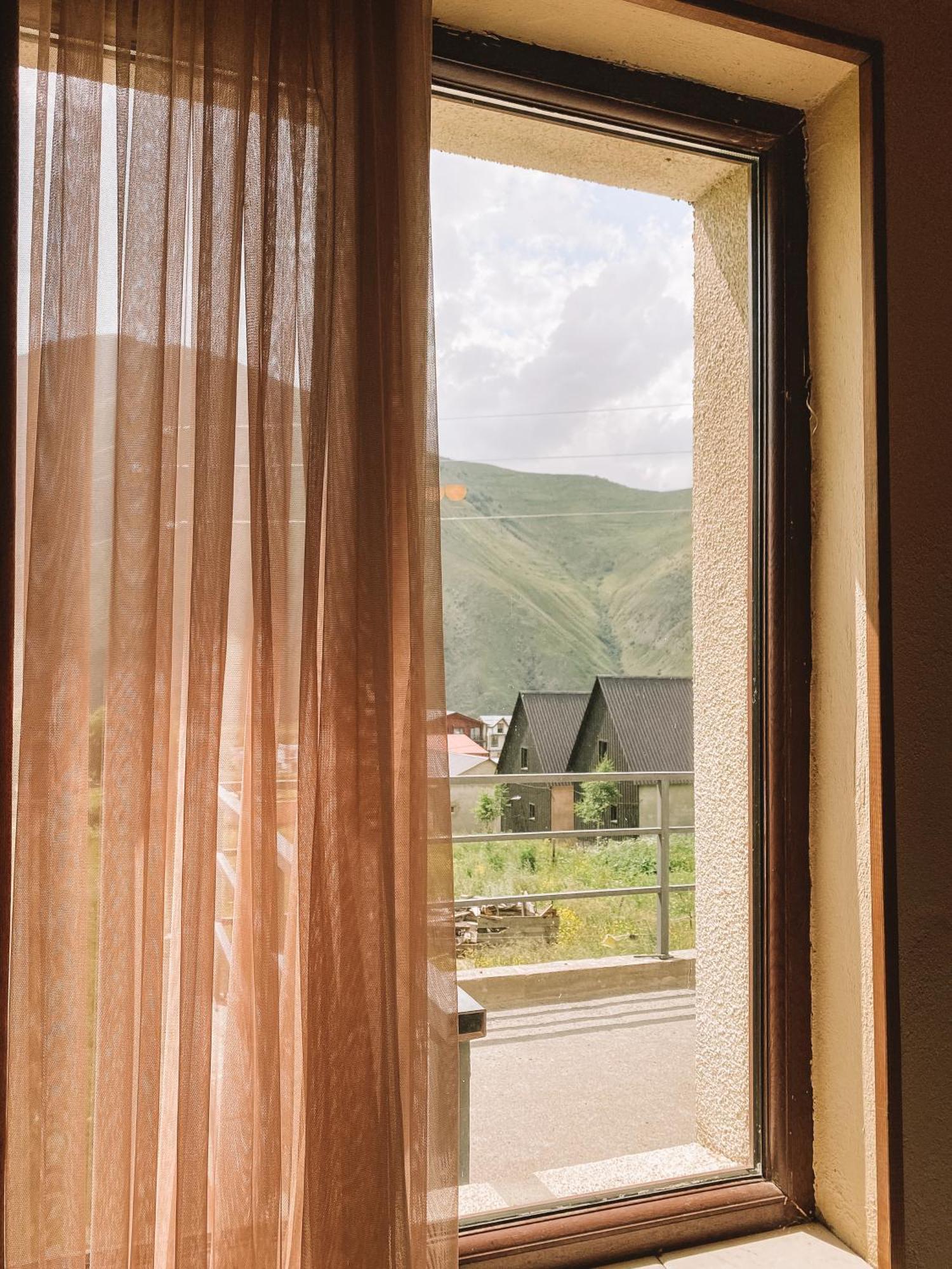 Arte In Kazbegi Stepantsminda Exterior foto