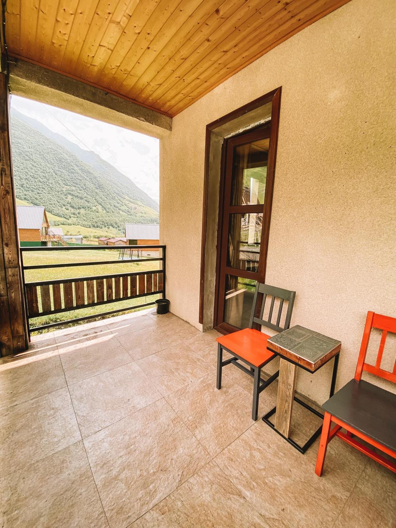 Arte In Kazbegi Stepantsminda Exterior foto
